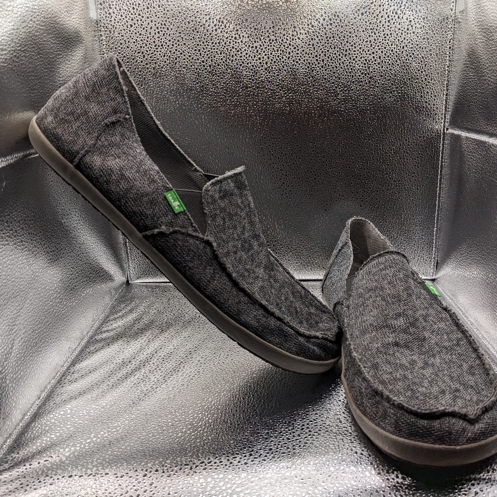 Men Sanuk shoes, Gray, size 14